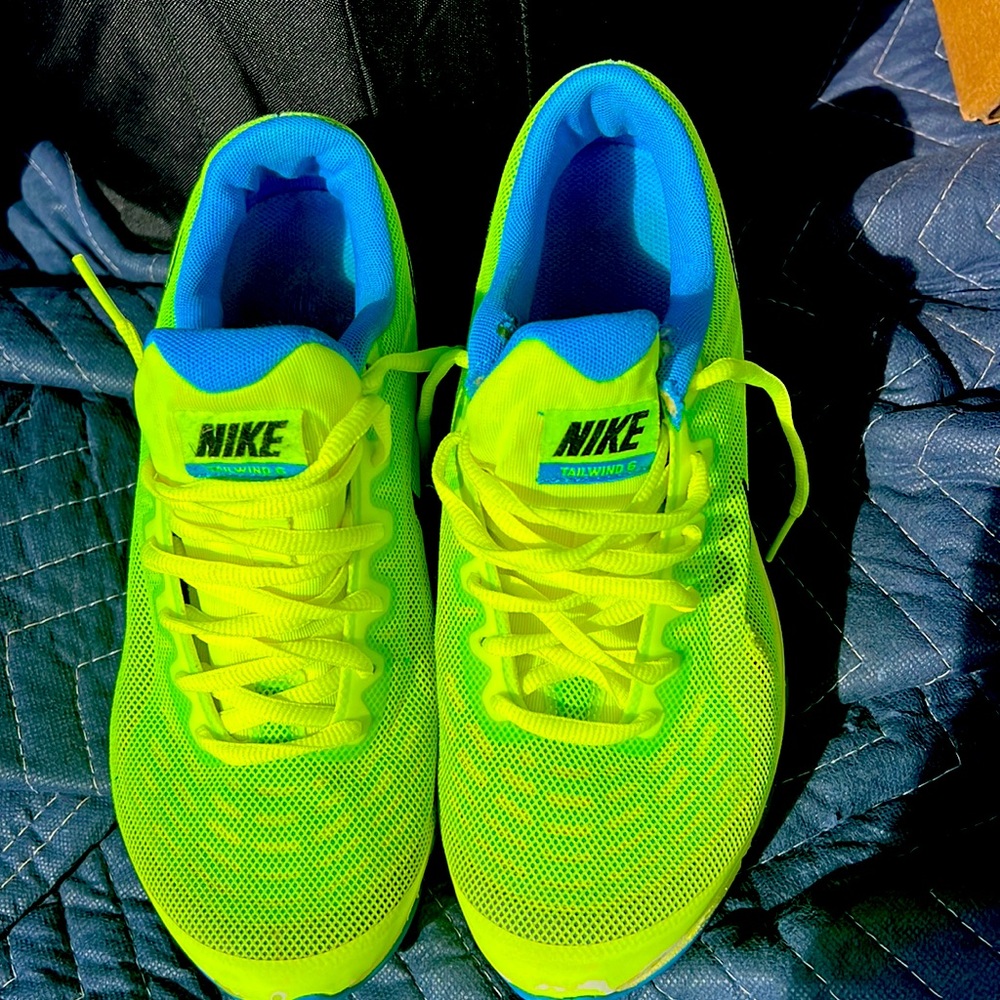 Nike Tailwind Tennis Shoes